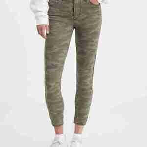 Levi's 720 Skinny Cropped Jeans